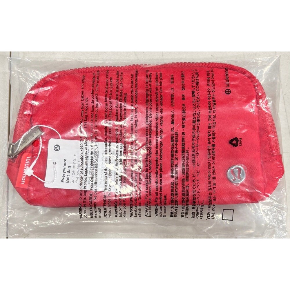 Lululemon Everywhere Belt Bag 1L Red NWT - Picture 6 of 7